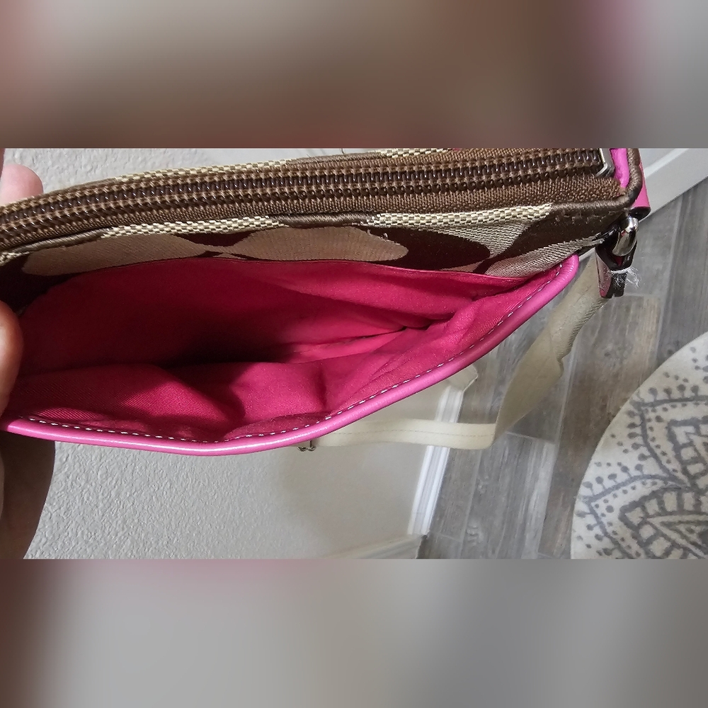 Coach Crossbody Pink and Tan Signature Jacquard monogram Adjustable strap - Picture 9 of 10